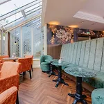 思加洛斯公园酒店 酒店