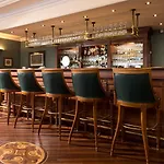 思加洛斯公园酒店