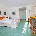 Hotel Am Schlosspark 4*
