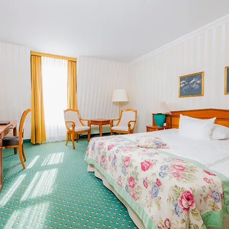 Am Schlosspark 4* Гота