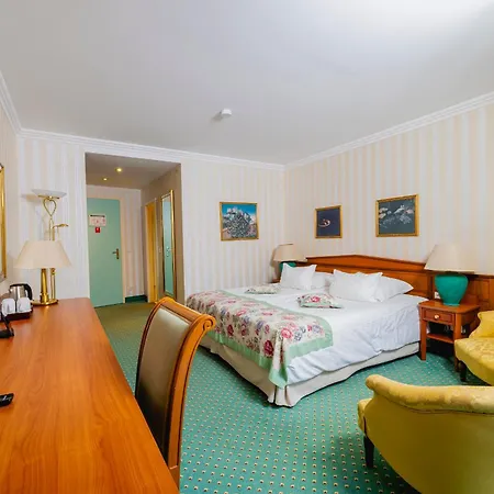Am Schlosspark Otel