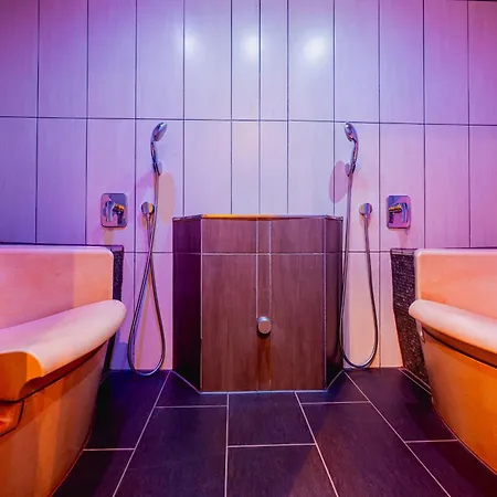 Am Schlosspark 4* Гота