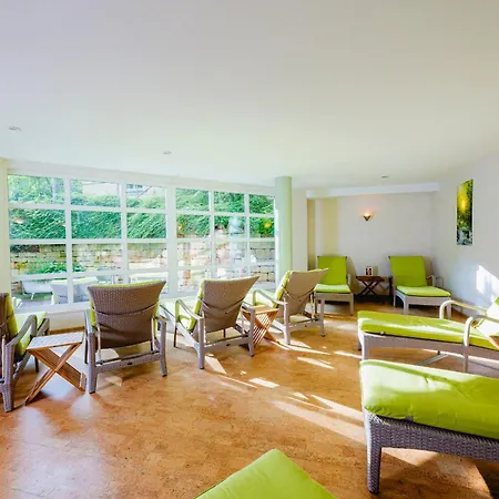 Am Schlosspark Otel 4*