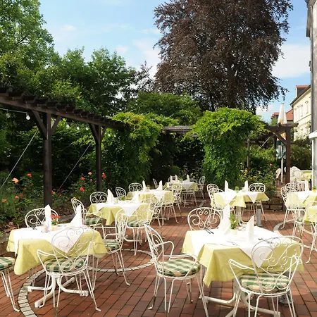 Hotel Am Schlosspark 4*