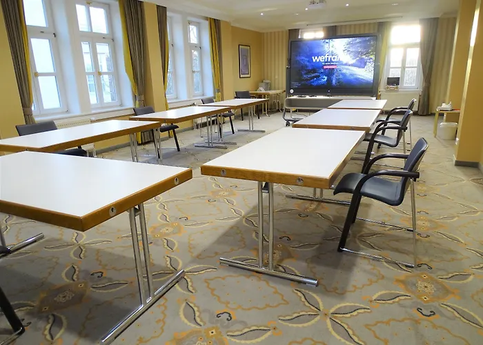 ホテル Am Schlosspark 4*