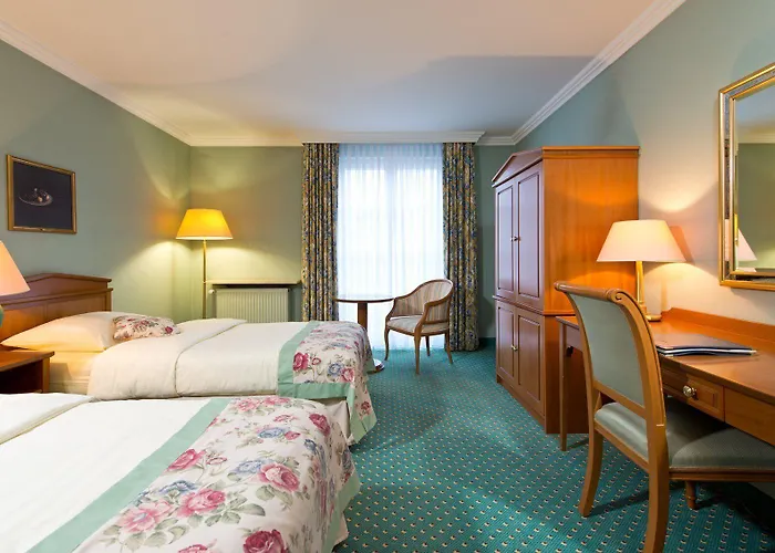 Am Schlosspark Otel 4*