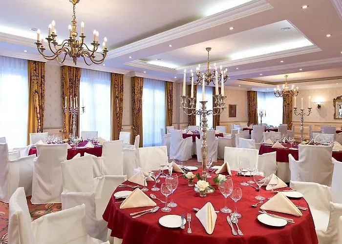 Am Schlosspark Otel 4*