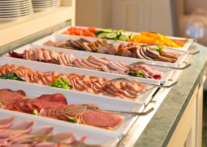 ホテル Am Schlosspark 4*